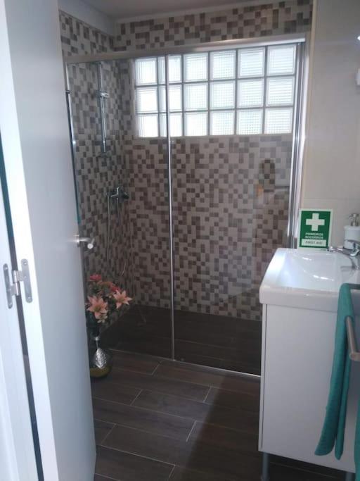 Sossego E Tranquilidade-Valley Guest House-Perto De Lisboa-Estacionamento A Porta Do Alojamento Arruda dos Vinhos Extérieur photo